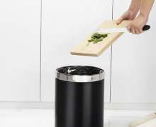 ถังขยะพลาสติก 2 ชั้น ขนาด10ลิตร ขอบสแตนเลส พลาสติกทนไฟ ใส่น้ำไม่รั่ว ใช้ในห้องพัก ในออฟฟิศ ในบ้าน หรือในครัว