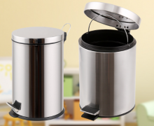 ถังขยะสแตนเลส5ลิตรเท้าเหยียบฝา SOFT CLOSE ขนาด20.5*29ซม.ถังด้านในสีดำ เกรด 430