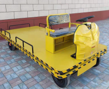 รถบรรทุกของแบบนั่งขับ รุ่น: พวงมาลัย ขนาด กว้าง1.25 ยาว2.5m ความจุที่รับน้ำหนักได้: 1000 น้ำหนักของรถ 400 วัสดุ: สแตนเลส 304