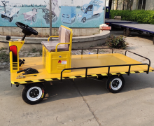 รถบรรทุกของแบบนั่งขับ รุ่น: พวงมาลัย ขนาด กว้าง1.25 ยาว2.5m ความจุที่รับน้ำหนักได้: 1000 น้ำหนักของรถ 400 วัสดุ: สแตนเลส 304