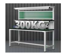 โต๊ะปฎิบัตการ โต๊ะทำงานเหล็กปูพื้นสีเขียว มีหลอดไฟ ปลั๊กไฟ มีลิ้นชัก 