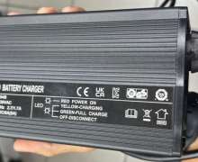 รถเข็นของใช้ไฟฟ้า พื้นที่วางของ  1250*920 mm