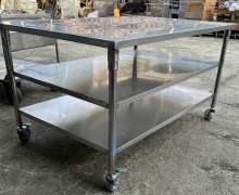 โต๊ะสแตนเลส 3 ชั้น มีล้อ