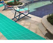 แผ่นยางปูพื้นกันลื่น หน้ากว้าง 90 ซม. 120 ซม. 160 ซม. ยาว 15 เมตร  แผ่นยางปูพื้นกันลื่น หน้ากว้าง 90 ซม. 120 ซม. 160 ซม. ยาว 15 เมตร