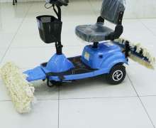 รถม็อบถูพื้นแบบนั่งขับ