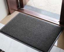 พรมดักฝุ่นซับน้ำ สีเทารีดขอบ 4 ด้าน ไม่มีตัวอักษร