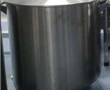 ถังสแตนเลสมีล้อ 200 ลิตร เกรด 304 หนา 2 มิล 