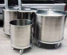 ถังสแตนเลสมีล้อ 200 ลิตร เกรด 304 หนา 2 มิล 